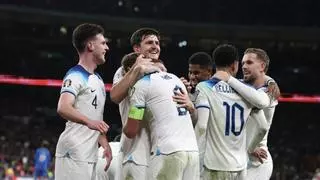 Inglaterra sella su billete y mete en un problema a la campeona