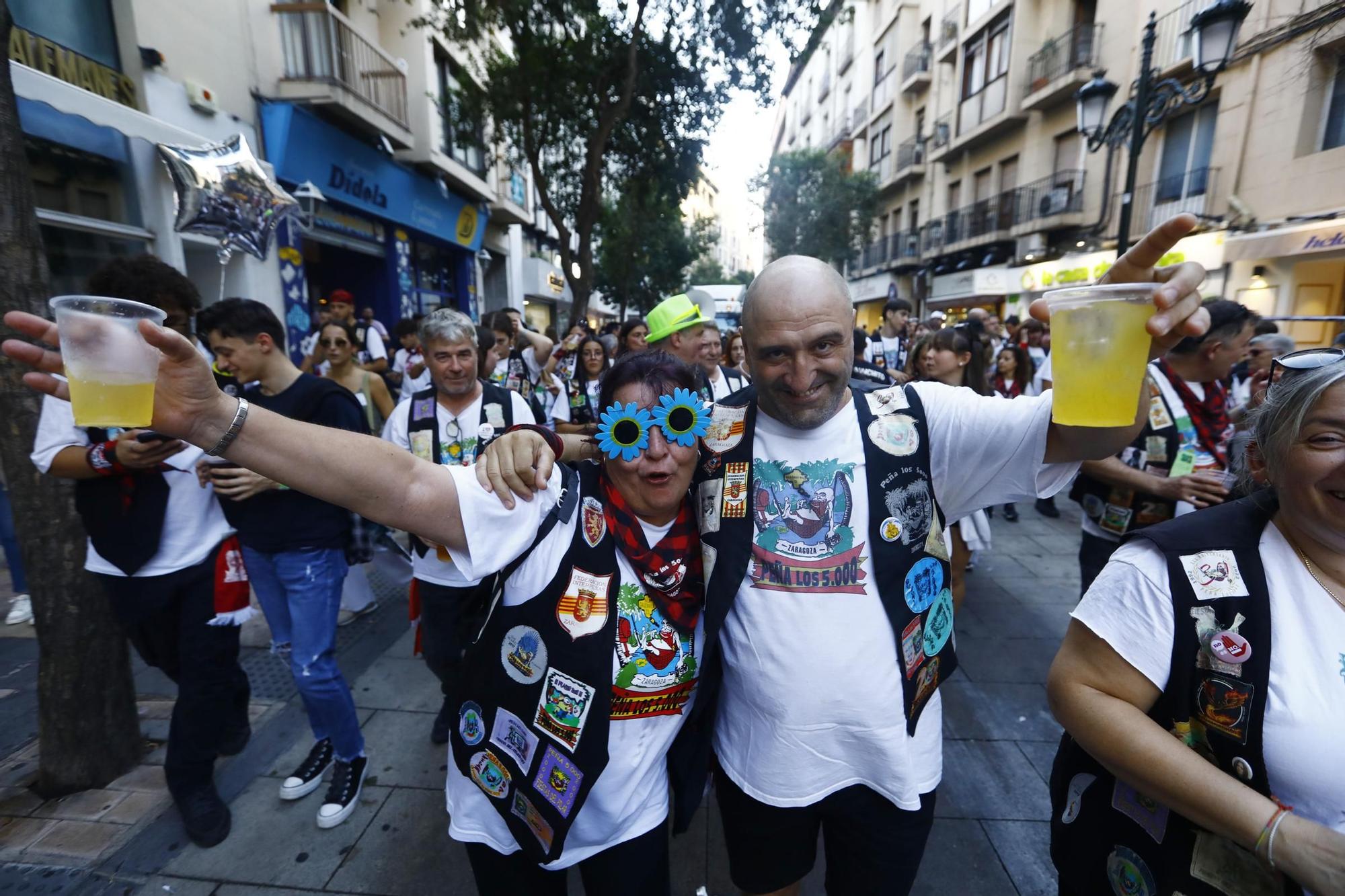 EN IMÁGENES | Las calles de Zaragoza se llenan de alegría con el desfile del pregón