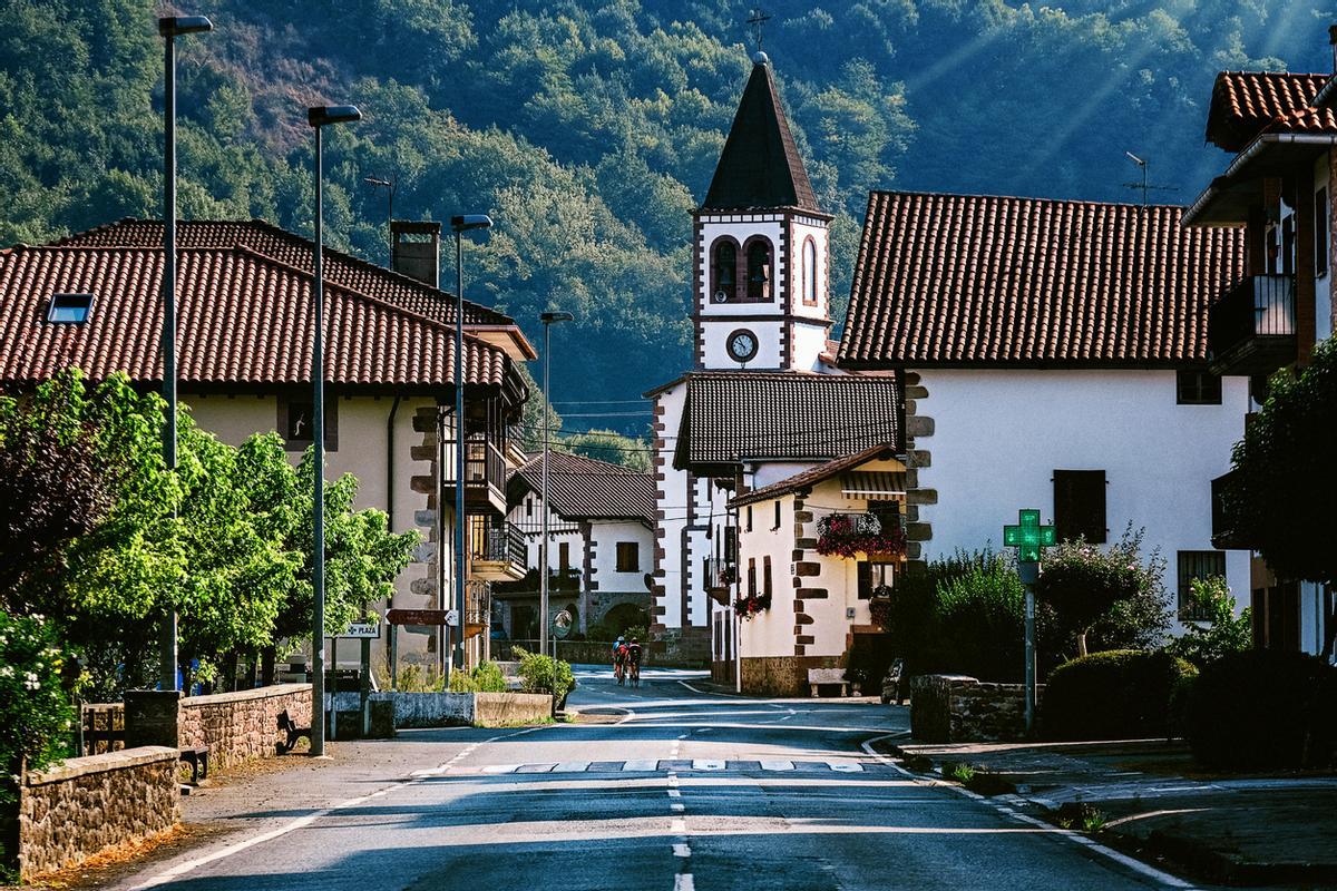 Oronoz, un pueblo en los Pirineos, norte de España