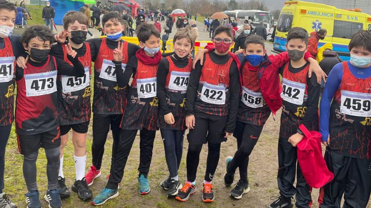 Atletas del club en el Campeonato de Cross.