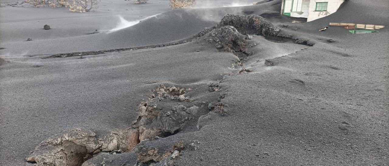 Estado de la boca de emisión que se abrió el pasado 25 de noviembre y de la que manó una colada de lavas.