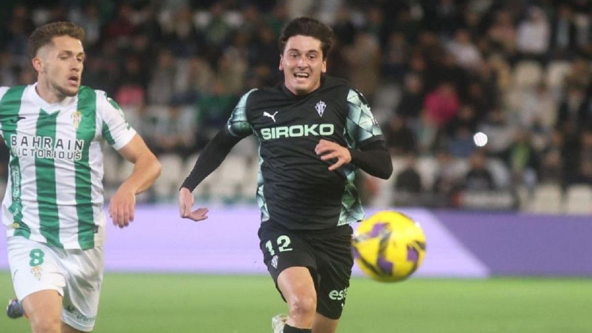 Carlos Dotor jugó cedido en el Sporting de Gijón la segunda parte de la temporada.