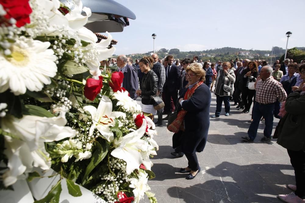 Funeral de Ramón Menéndez en Luanco