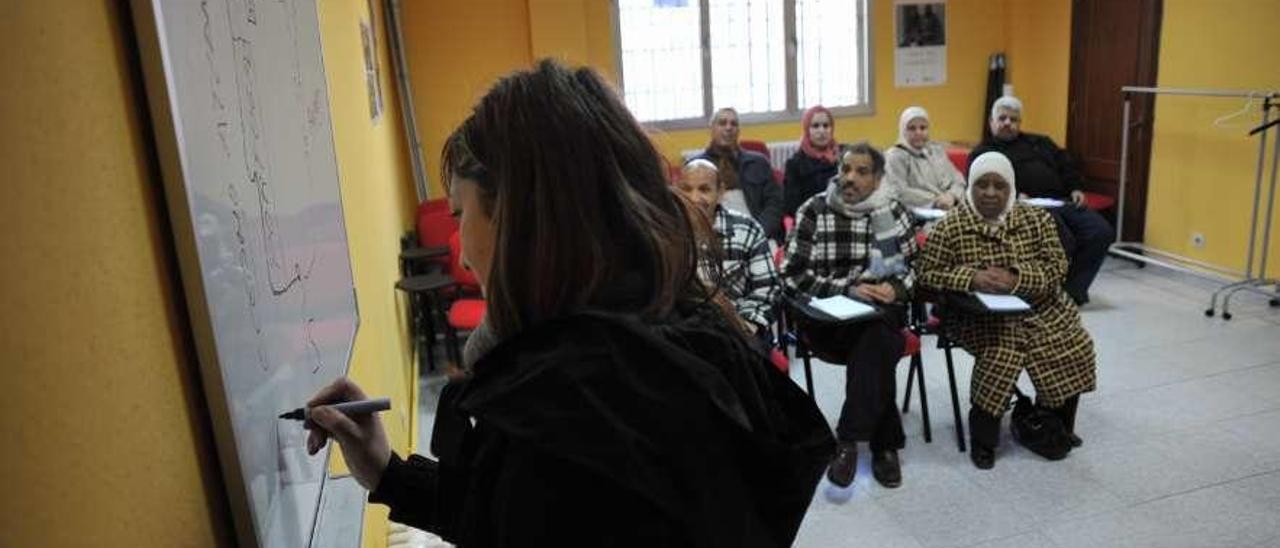 Participantes en un taller de inmigración de Cruz Roja.