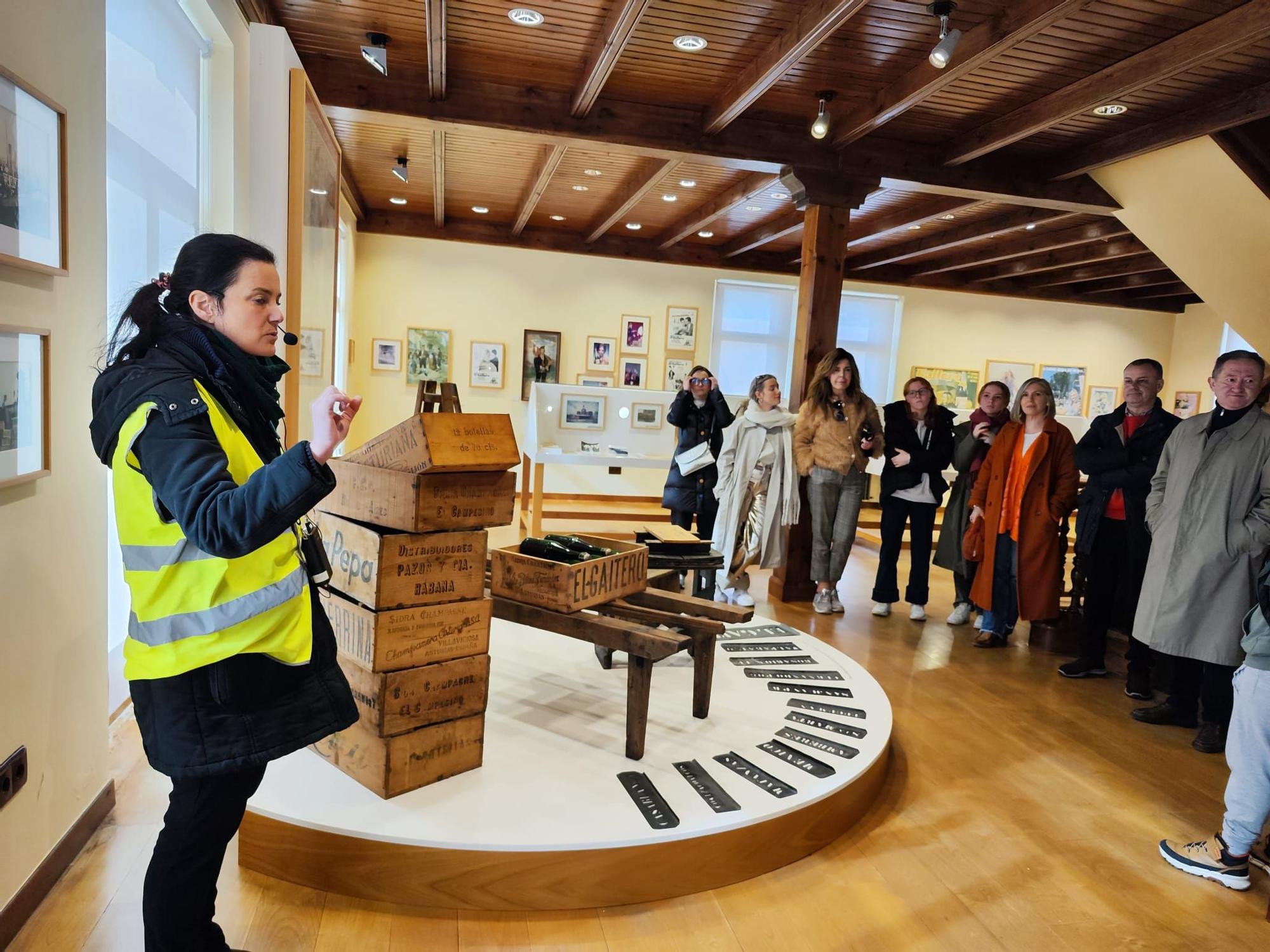 Un viaje al origen del sidraturismo: así es la visita las instalaciones de El Gaitero