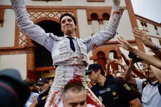 El triunfo de Roca Rey en la feria taurina de Gijón, en imágenes