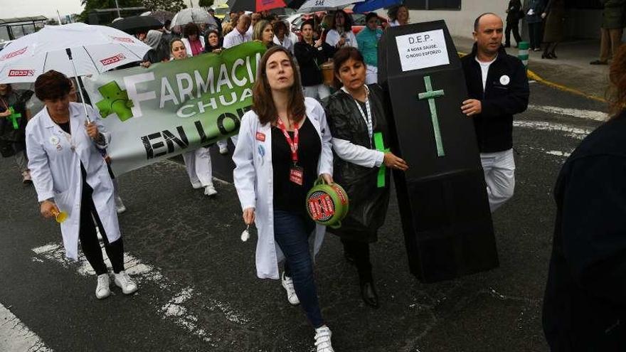 Protesta del personal de Farmacia del Chuac