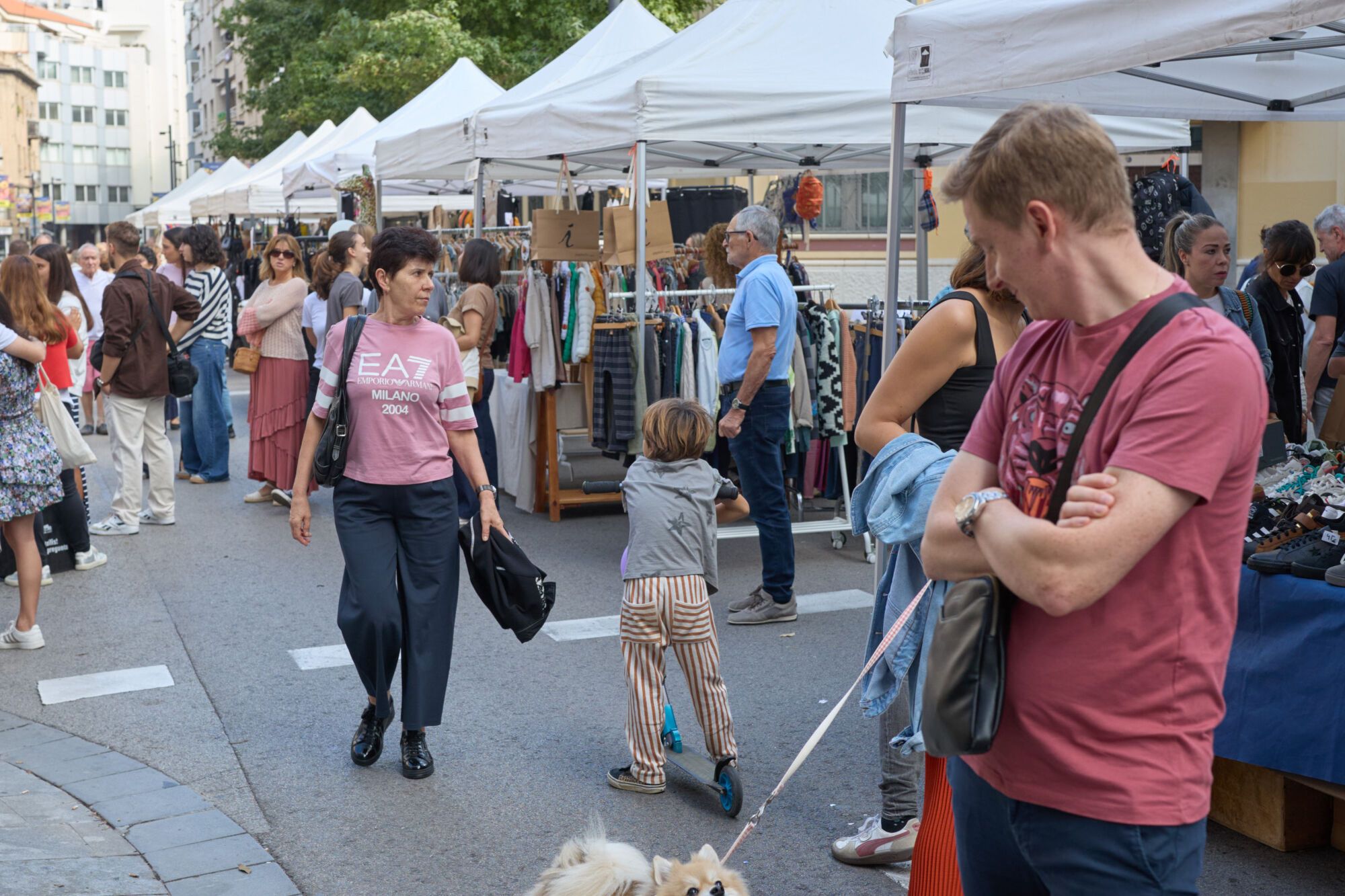 Botiga al carrer al c/ Migdia