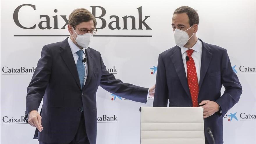 El presidente de CaixaBank, Jose Ignacio Goirigolzarri, y el consejero delegado, Gonzalo Gortazar.