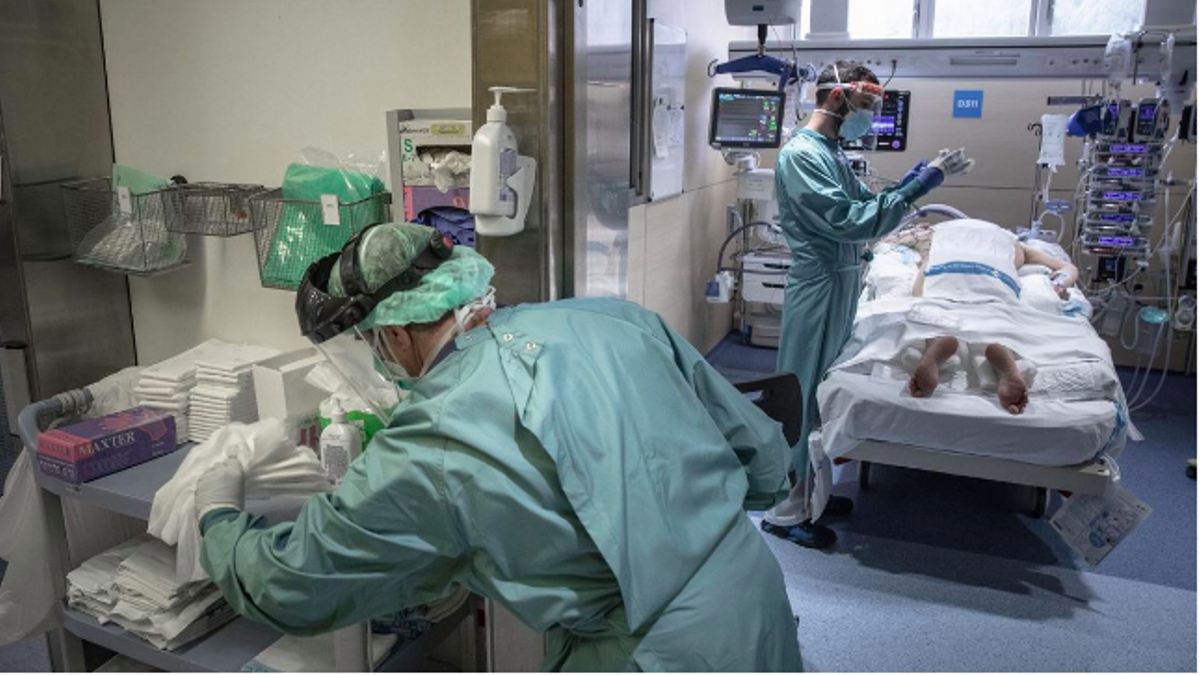 Pacientes ingresados por covid en la UCI del Hospital de la Vall d’Hebron