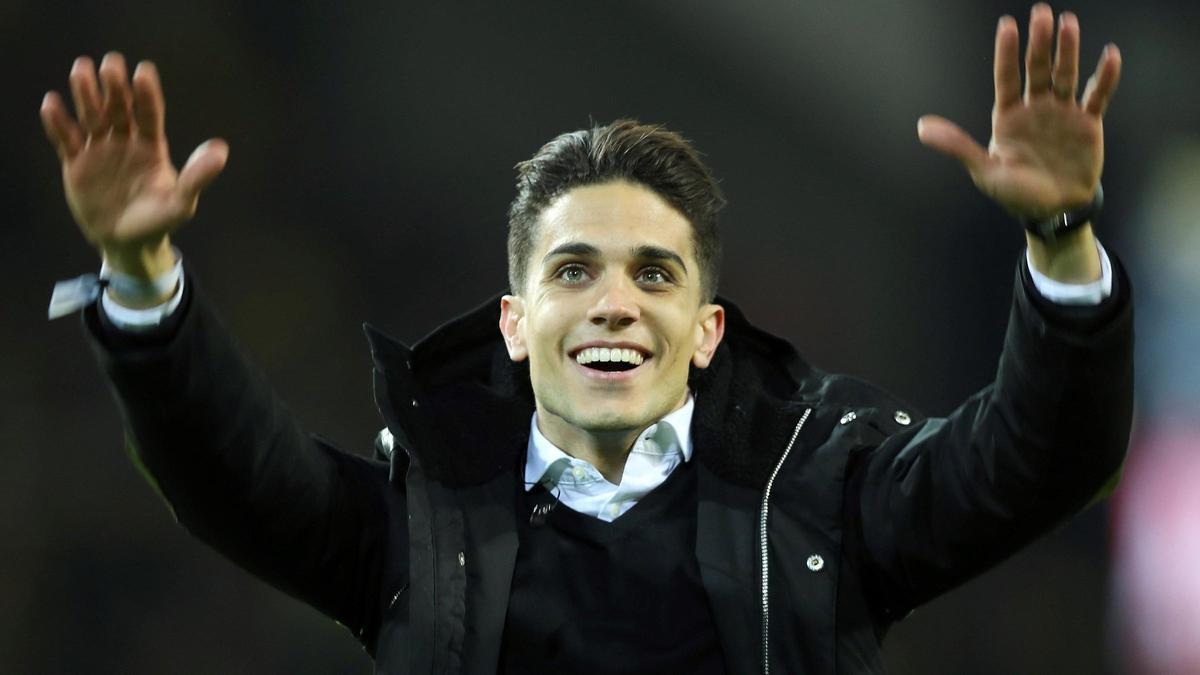 Marc Bartra agradece el apoyo de la afición del Borussia Dortmund.