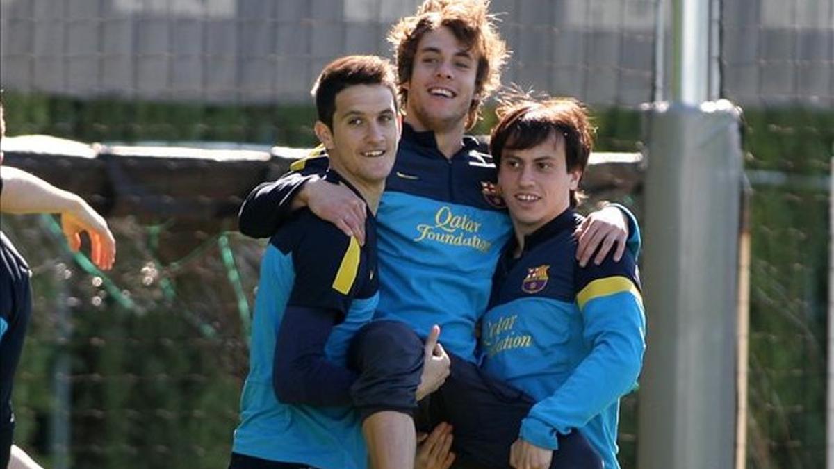 Luis Alberto, Kiko Femenia y Espinosa, en un entrenamiento del Barcelona B