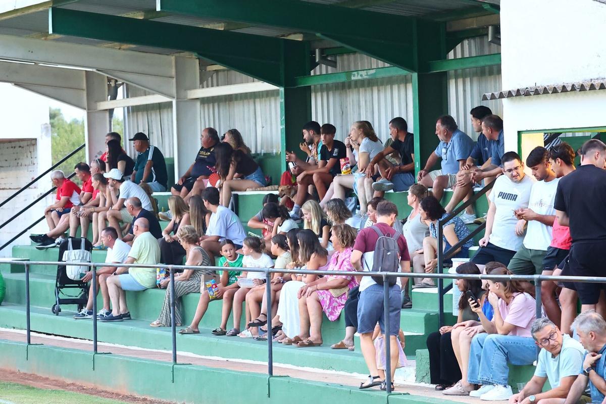 Galería | Así ha sido el espectacular regreso de Roberto Bautista al fútbol