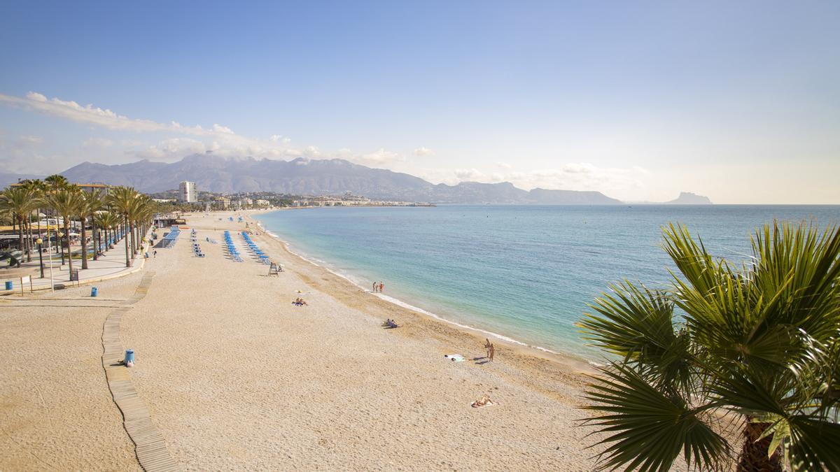 Imagen de la playa de l&#039;Albir, uno de los grandes reclamos turísticos de l&#039;Alfàs del Pi.