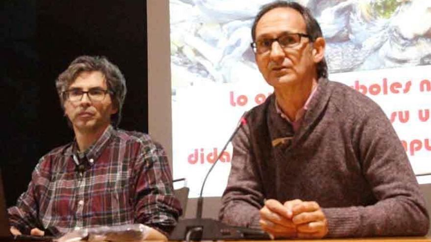 El profesor Fernando Silla (izquierda) con Galo Sánchez.