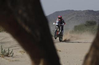 Barreda se resarce ganando la cuarta etapa del Dakar y Sainz sufre nuevos problemas