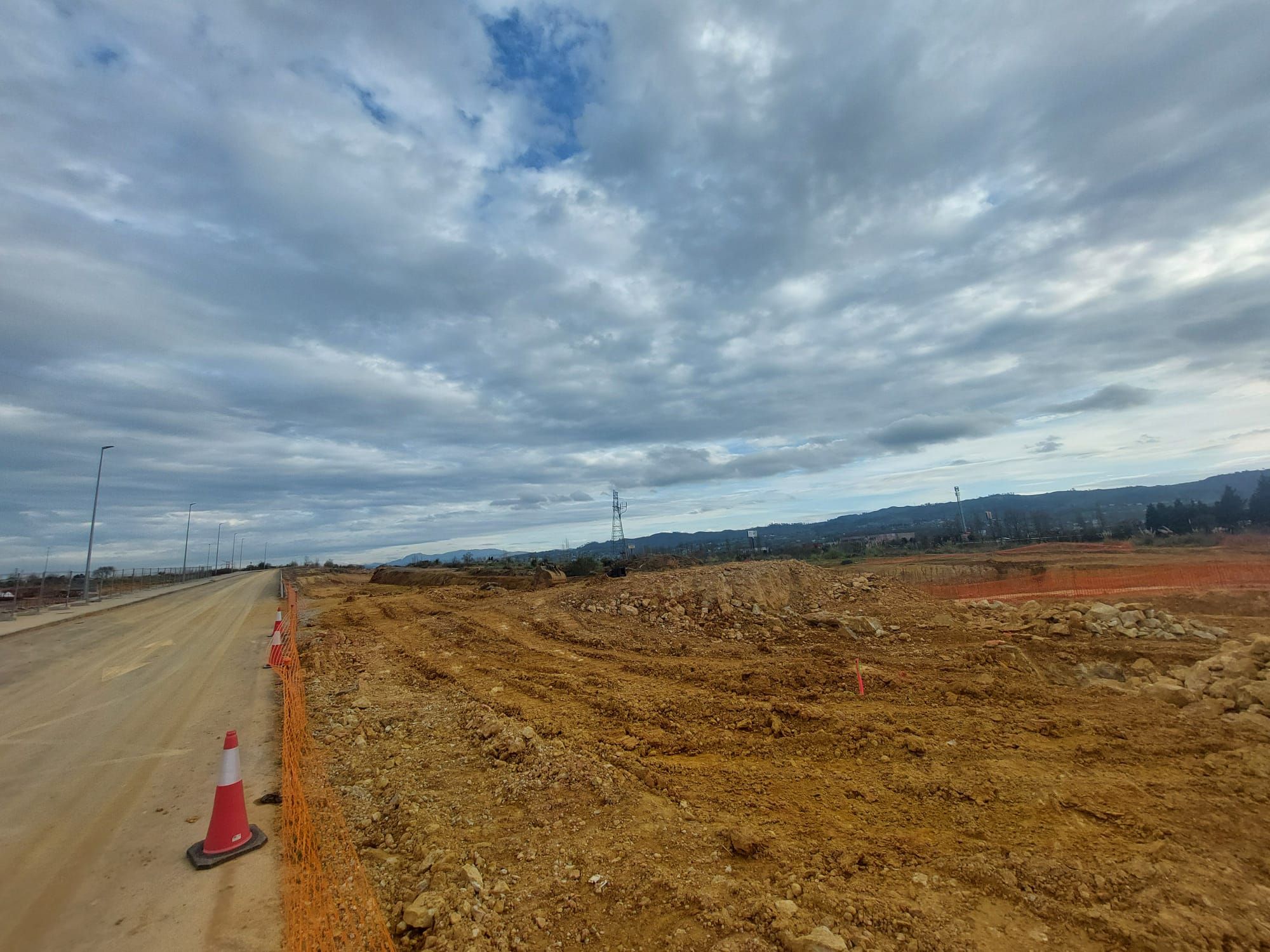 Bobes empieza a tirar millas: así se ve la obra para abrir la caja del tramo de autovía del polígono