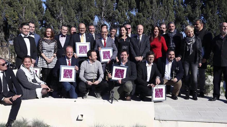 Foto de grupo de los premiados en la última edición.