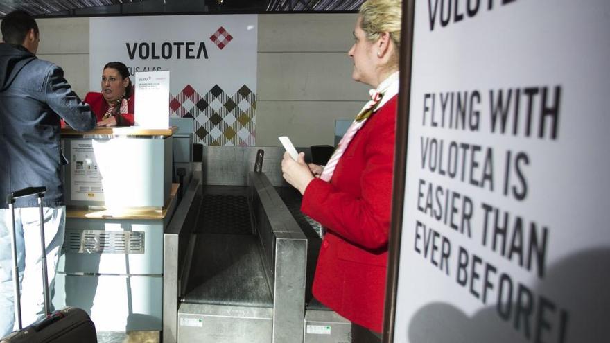 Volotea contratará pilotos y personal de cabina en Asturias