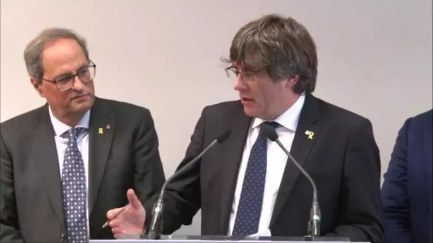 Puigdemont reitera que està «a disposició» del Parlament