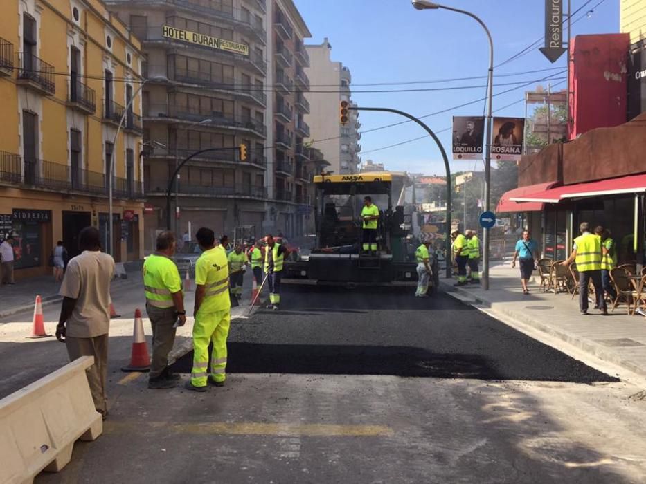 Asfaltatge plaça del Sol de Figueres