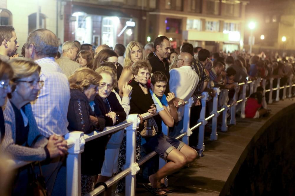 La noche de los fuegos en la Semana Grande de Gijón