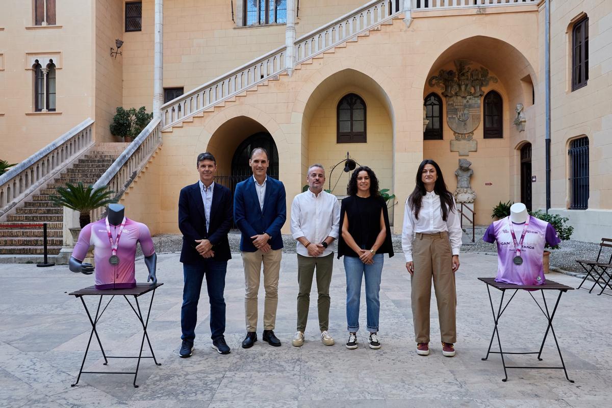 El Palau Ducal de Gandía acogió, por segundo año consecutivo, la presentación oficial de ICAN Triathlon.