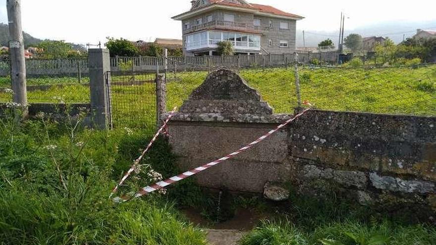 Precinto de fuentes y lavaderos en Cangas. // Gonzalo Núñez