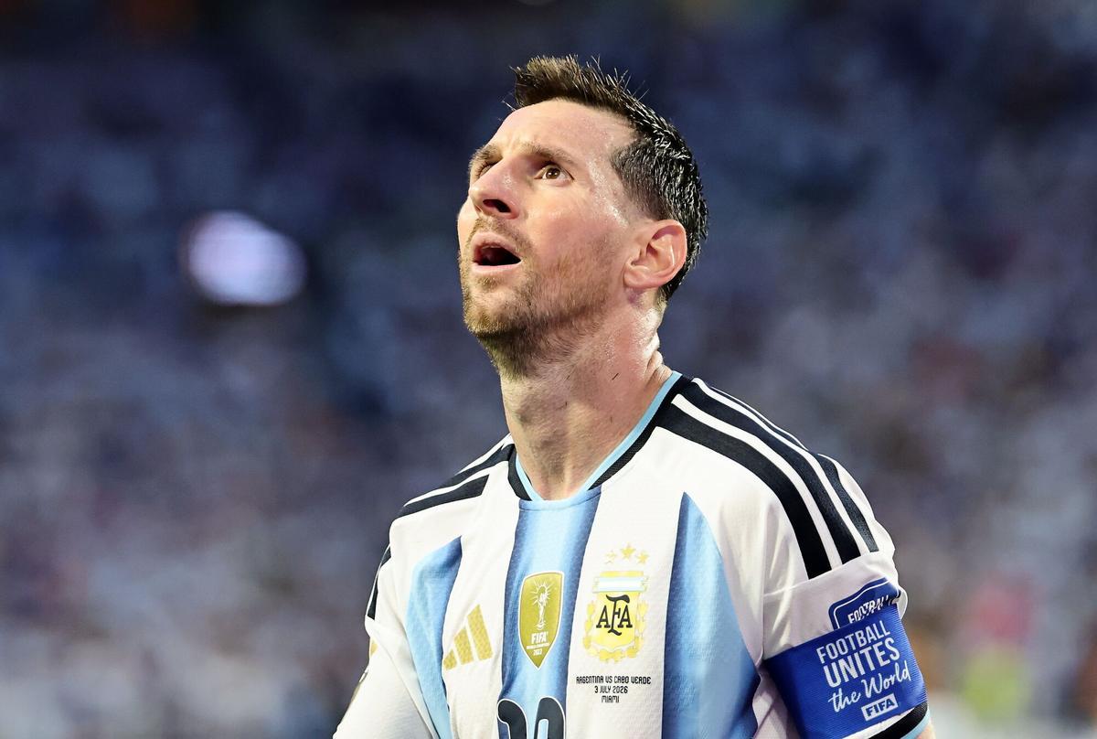 MIAMI (United States), 03/07/2026.- Lionel Messi of Argentina looks on during the FIFA World Cup 2026 Round of 32 match Argentina against Cape Verde, in Miami, USA, 03 July 2026. (Cabo Verde) EFE/EPA/RONALD WITTEK