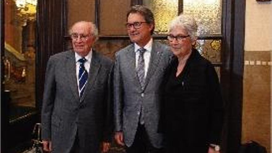 Joan Veny, Artur Mas i Muriel Casals.