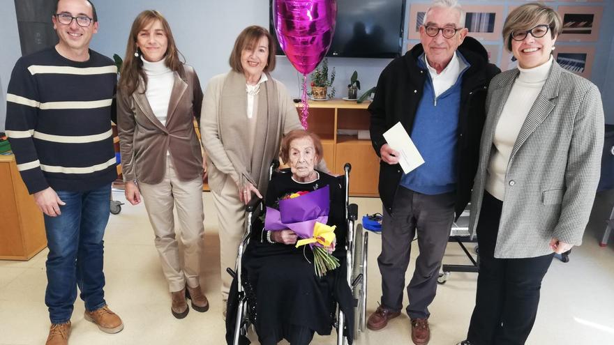Maria José Jiménez, la dona més vella de Palamós, celebra 104 anys