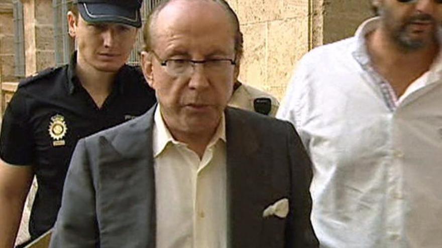 El empresario José María Ruiz-Mateos a su llegada a los juzgados de Palma.