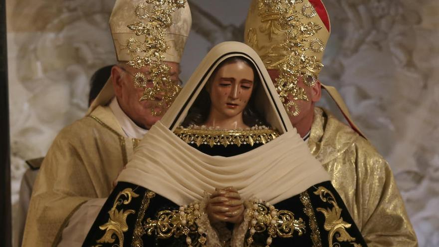 La Virgen de la Soledad fue la última coronada canónicamente en Málaga, en el año 2016.