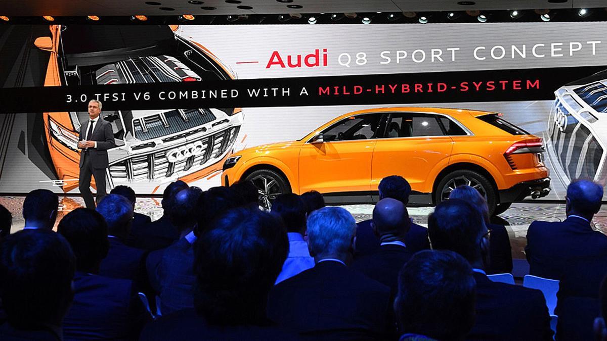 El Audi Q8, versión todo camino del A8.