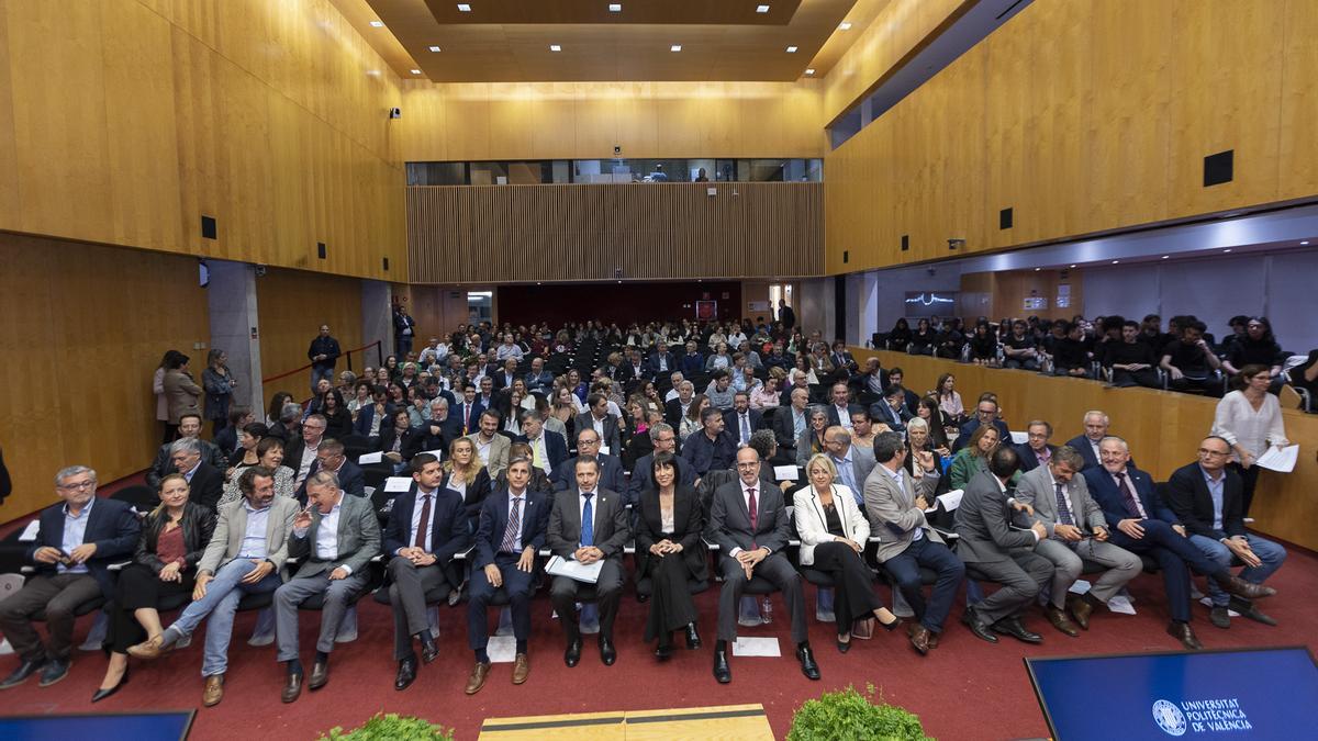 Diana Morant, junto al rector de la UPV, José E. Capilla, el alcalde de Gandia, José Manuel Prieto, y el resto de autoridades