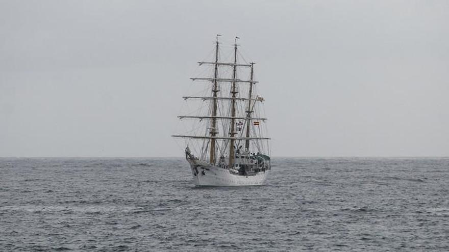 El &#039;Gloria&#039;, barco escuela de la armada colombiana, en el Puerto de la Luz