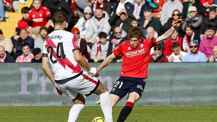 La garra Víctor Muñoz y la un mal rebote de la defensa del Rayo pusieron el 1-2