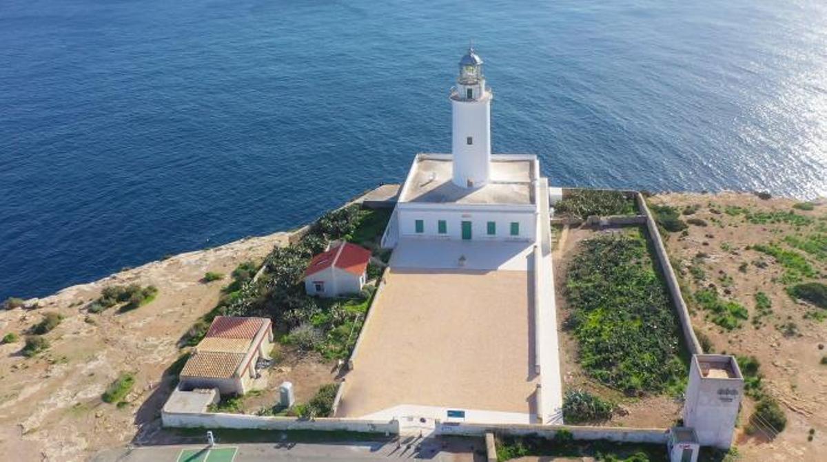 Un faro para la historia del mar de Formentera