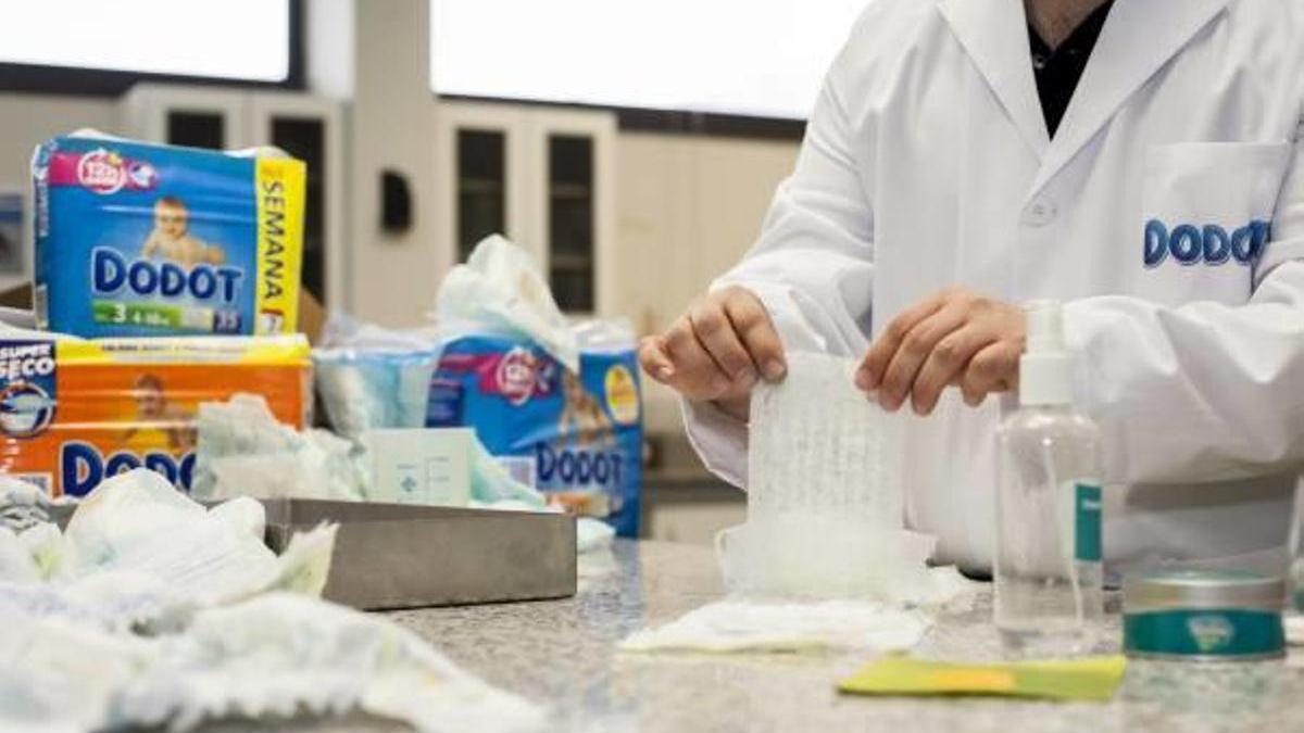 Una imagen de archivo de las instalaciones de Dodot (Procter & Gamble) en Xixona.