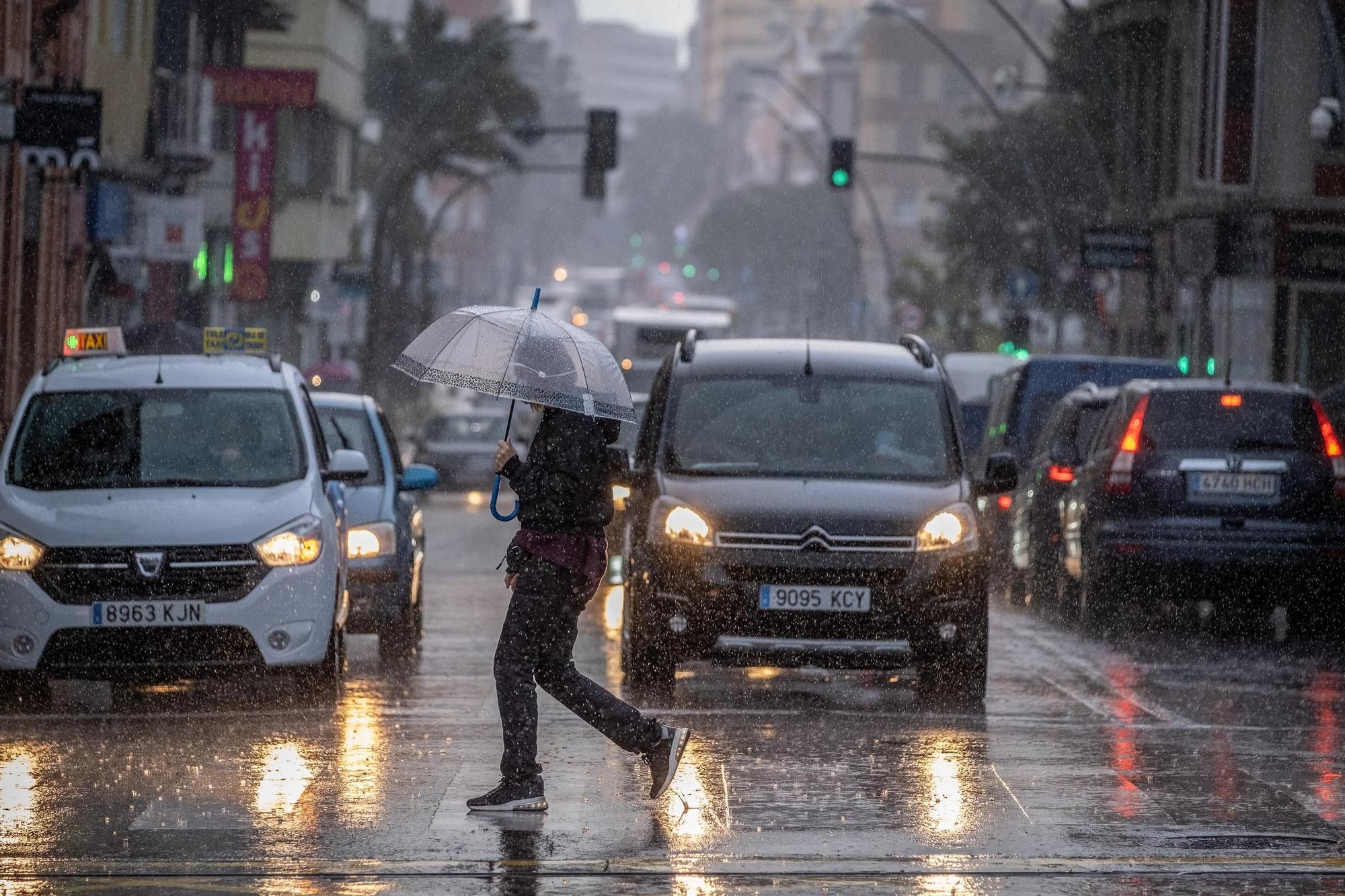 Viernes de lluvia, viento y nieve en Tenerife