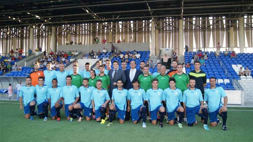 Comienza la nueva era del Lucena con Arsenal de entrenador y 15 fichajes