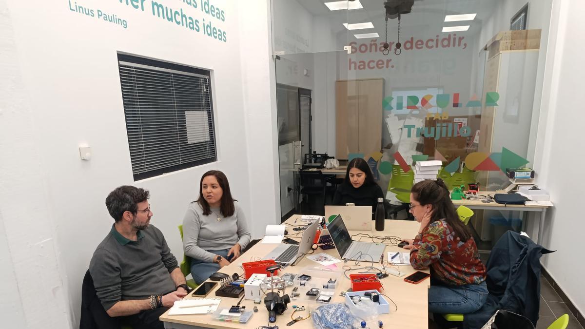 Galería | Alumnos en la formación del Circular FAB de Trujillo