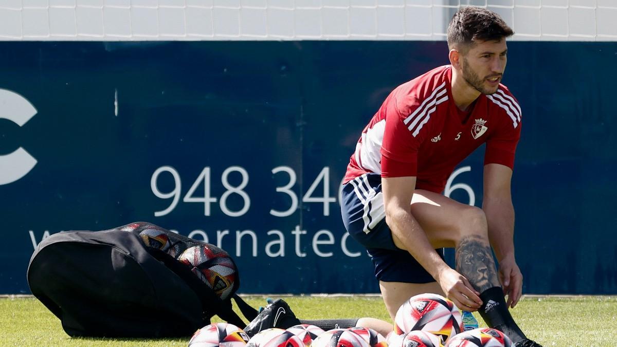 El defensa de Osasuna David Garcia durante un entrenamiento