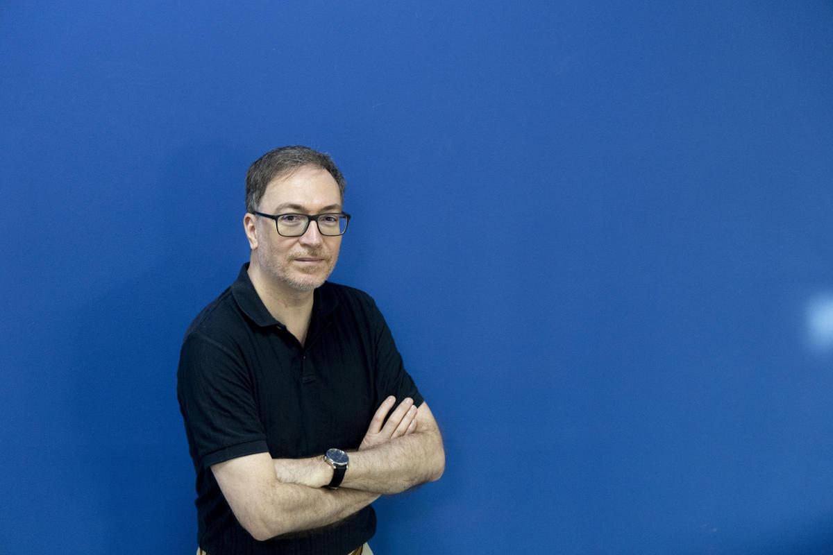 El autor afincado en Alicante, Fernando Parra Nogueras