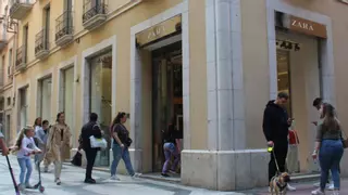 Zara, Figueres i la Jonquera