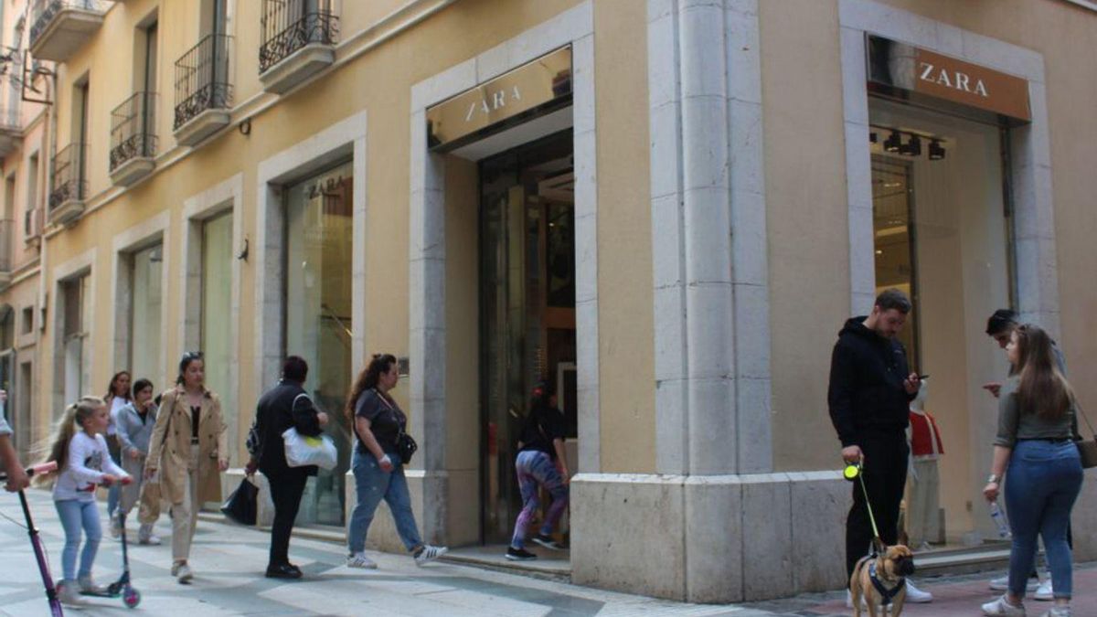 Entrada del Zara de Figueres.