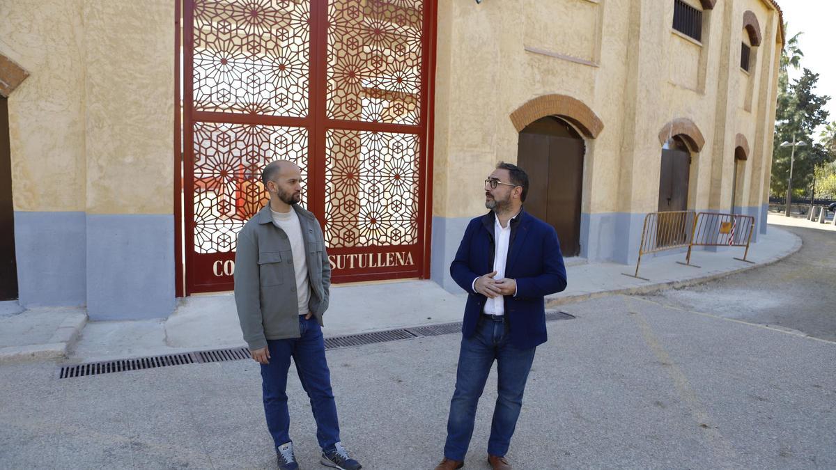 Mateos, esta mañana en la plaza de toros junto a José Ángel Ponce.