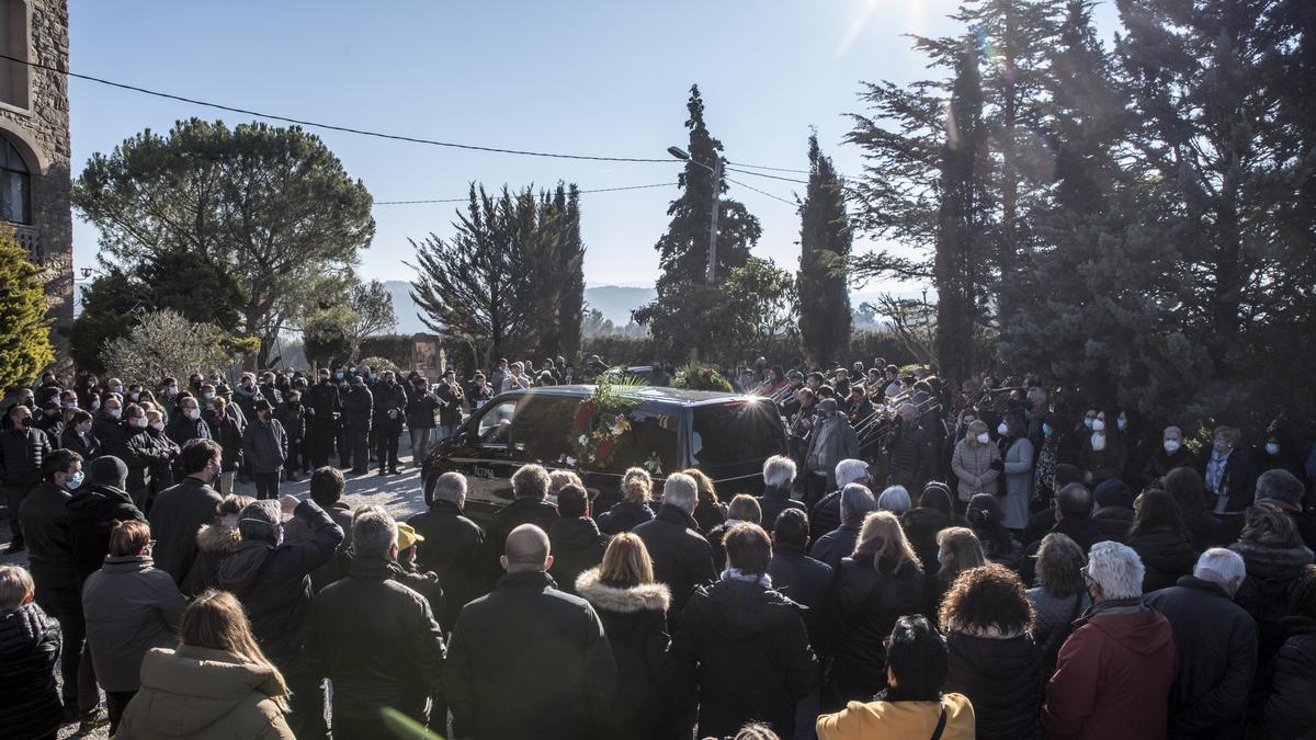 Funeral del músic David Solernou a l&#039;església de Viladordis