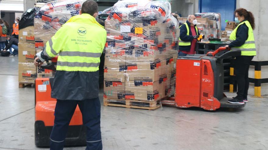 El Govern envia dos camions d’ajuda humanitària a la frontera d’Ucraïna