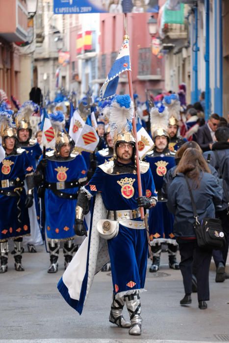 La Entrada y la Retreta abren los Moros y Cristianos de Sax